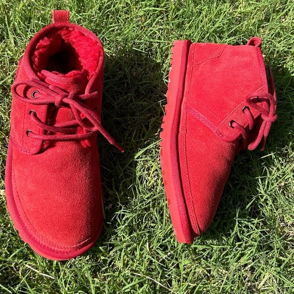 UGG Australia Neumel Samba Red Suede Boots Vibrant Minimalist Design NWOBSz-7. R - Picture 3 of 12